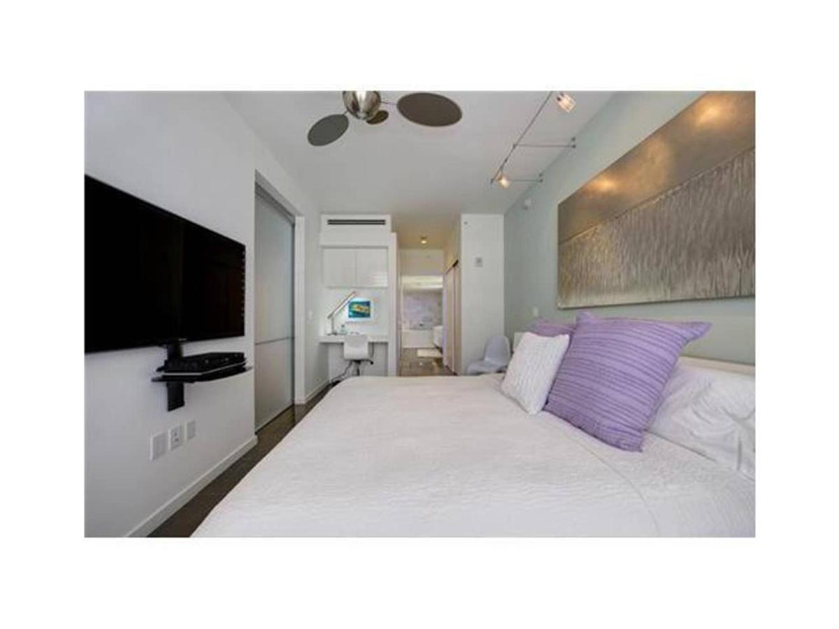 Luxury Boutique Suite Collins Ave Miami Beach Bagian luar foto