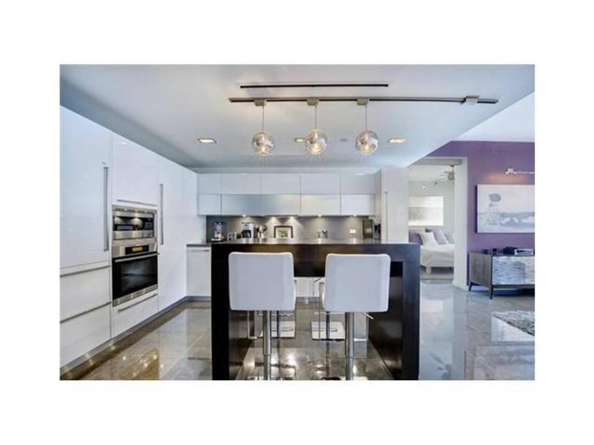 Luxury Boutique Suite Collins Ave Miami Beach Bagian luar foto